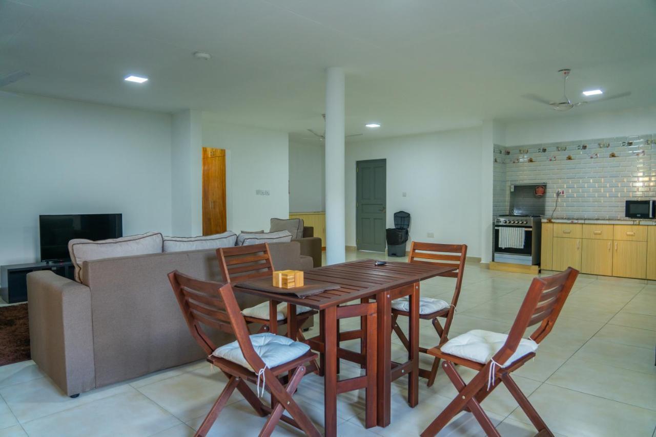 E&E Self Catering Hotel Beau Vallon  Exterior foto